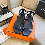 夏のお出かけに♪テクノ サンダル 偽物【エルメス】Enid Sandal H221033Z02360