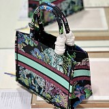 入手困難 ディオール 偽物 ブックトート バッグ スモール ded23507