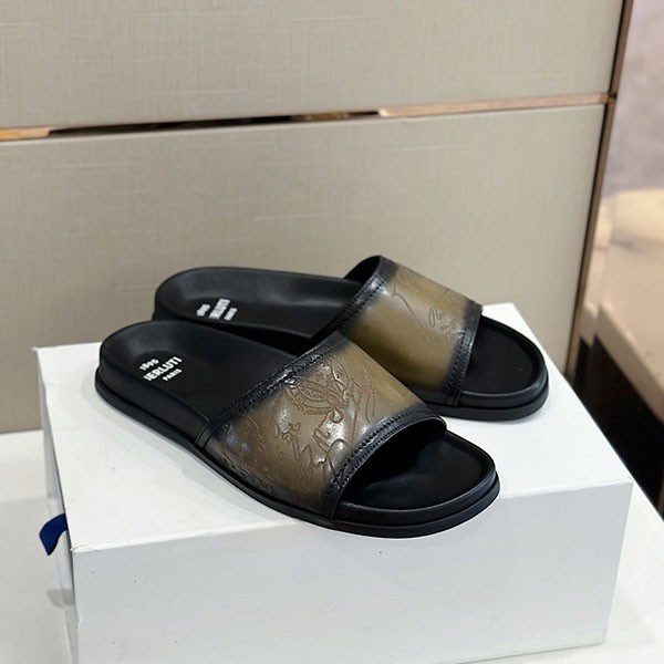 大人気!ベルルッティ エギオ サンダル コピー Stamp Leather Sandal bed75312