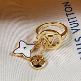 ルイヴィトン 偽物 リング モノグラム お洒落に♪ vuj25125