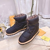 定番 ルイヴィトン☆ピロー ライン アンクルブーツ スーパーコピー vuo61450