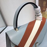 大人気!!新色 ヴァレクストラ コピー イジィデ ミディアム バッグ 2way Vuy16884