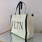 ★日本!!人気！ヴァレンティノ トートバッグ コピー ショッピングバッグ NEON VLTN キャンバス ミディアム Vua11801