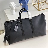希少色 ルイヴィトン バッグ キーポル・バンドリエール 50 偽物 M33400