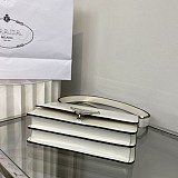 人気No1【プラダ】エンブレムブラッシュドレザー バッグ 偽物 pum86649