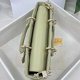 使い勝手良し ディオール レディD-JOY ミディアムバッグ カナージュ レザー dej34161