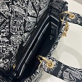 注目★レディディオール 偽物 LADY D-LITE ミディアムバッグ M0565OOMPM993