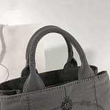 [プラダ] カナパ x レザー トートバッグ偽物 / ショッピングバッグ 【追跡付】 puj76372