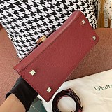 ★日本!!人気！ヴァレクストラ Iside イジィデ ミディアム ハンドバッグ Vuu40159