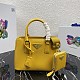 ギフトに最適♪ プラダ ショルダーバッグ偽物 3way pul76104