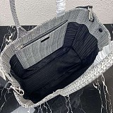 【人気】プラダ 偽物 に刺繍 トートバッグ 1BA341