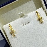 目を惹くカラー クロムハーツ ピアス 偽物 CHクロス 22K&ダイヤモンド Kua60908