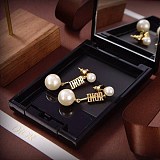 人気急上昇ディオール コピー ピアス メタルレジンパールクリスタル dej53519