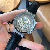 人気急上昇 ルイヴィトン 時計 偽物 タンブール ストリート ダイバー 39mm vuy15520