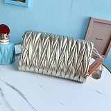 累積売上総額第１位！ミュウミュウ 偽物 マテラッセナッパレザー バッグ myh53527