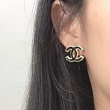 稀少 シャネル☆ CCロゴ ピアス 偽物 ブラック レジン & メタル shs55749