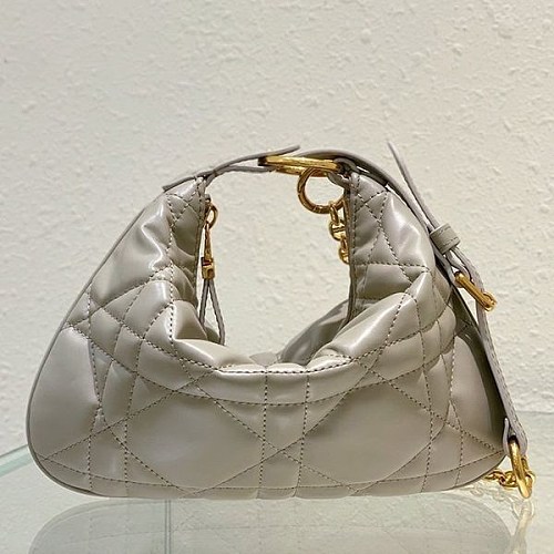大人気!!新色ディオール グレー Caro ハンドバッグ 偽物 dex38493