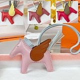 大人気!!新色【エルメス】 ペガサス ロデオ PM 偽物 バッグチャーム erb04044