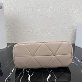 争奪戦 超話題!プラダ ショルダーバッグ スーパーコピーN級品 1BA863