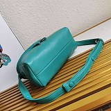 21AW新作 プラダ ショルダーバッグ コピーN級品 1BC165
