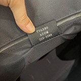 すぐ届く フェンディ バーティカル トートバッグ 偽物 feg78433