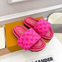 人気急上昇ヴィトン☆サンダル コピー モノグラム ベルクロストラップ ミュール vuz55443 人気急上昇ヴィトン☆サンダル コピー モノグラム ベルクロストラップ ミュール vuz55443