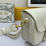 《大人気》ディオール BOBBY ミディアムバッグコピー ボックスカーフスキン M9319UMOL_M030