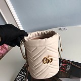 グッチGGマーモントミニ バケットバッグコピー ショルダーバッグ575163 DTDRT 6433