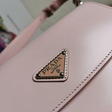 大人気！プラダ★フラップ付きクレオショルダーバッグ 偽物 puo52658