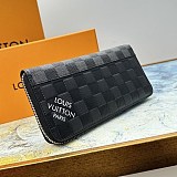 使い勝手良しルイヴィトン ジッピーウォレット スーパーコピー ヴェルティカル vub08950