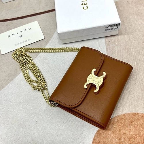 人気No1セリーヌ コピー ラムスキンフラップウォレット ミニ財布 Cea22302