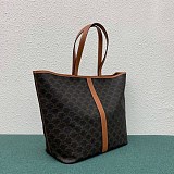 完売必至 セリーヌ ハンドバッグ 偽物 スモール バケット トリオンフキャンバス 191442CAS04LU