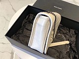 春もの新作サンローラン ニキ ミニ ショルダーバッグ コピー Sae99886