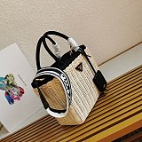 プラダ ウィッカーキャンバス かごバッグ 偽物 pun59952