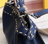 入手困難フェンディ 偽物 ピーカブー ミニ フルグレインレザー バッグ feq31832