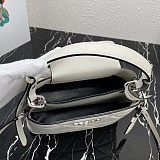 ☆超人気☆プラダ ロゴ ハンドバッグ ショルダーバッグ 偽物 puf30026