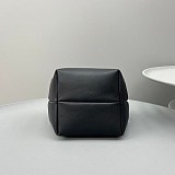 累積売上総額第１位！ザ ロウ トートバッグ コピー zas23773