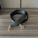 ロエベ ストラップ 偽物 サテンカーフ ロゴ型押し loo70530