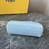 【大特価】フェンディ ファースト スモール コピーショルダーバッグ feu82374