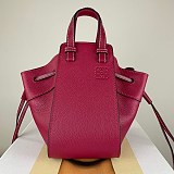 累積売上総額第１位！ロエベ ハンモック コピー ドローストリング ショルダーバッグ lof12278