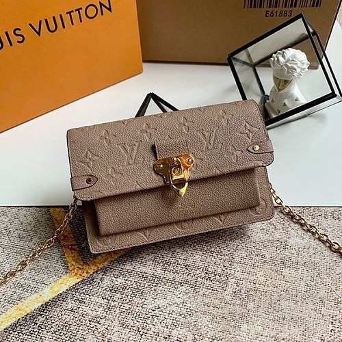 可愛い ルイヴィトン ショルダーバッグ 偽物★モノグラム アンプラント ポルトフォイユ・ヴァヴァン チェーン M69423