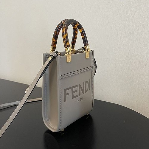 フェンディ レディース サンシャイン ショッパー ミニバッグ コピー feq59967