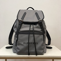 ☆超人気☆ バーバリー メンズ バックパック 偽物