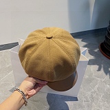 新色登場☆ バーバリー 八角帽 偽物