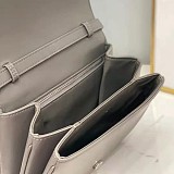 稀少セリーヌ 偽物 ミディアム タブゥ ショルダーバッグ Cej46016