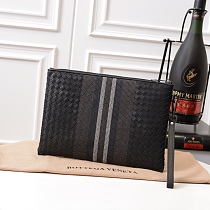 【大特価】ボッテガヴェネタ メンズ クラッチバッグ 偽物18815309 【大特価】ボッテガヴェネタ メンズ クラッチバッグ 偽物18815309
