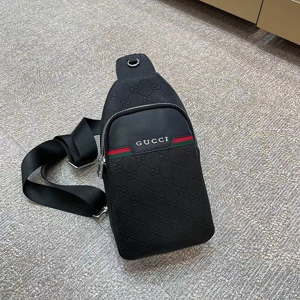 目を惹くカラー グッチ メンズ ボディバッグ コピー
