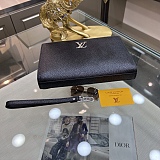 絶対欲しい！ ルイヴィトン メンズ クラッチバッグ 偽物