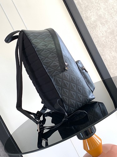 完売必至 ディオール メンズ バックパック スーパーコピー1ESBA088