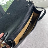 お洒落 バーバリー メンズ ショルダーバッグ スーパーコピー